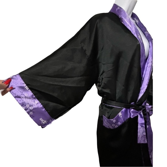 Asian Vintage Silk feel Reversible embroidered Dragon Robe one size - Picture 2 of 16